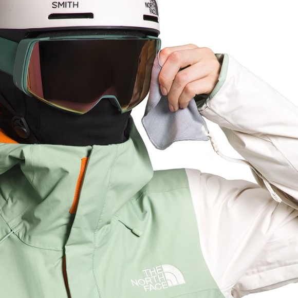 The North Face - Women's - Freedom Insulated Jacket - Sage/Orange - NWT - Picture 5 of 8